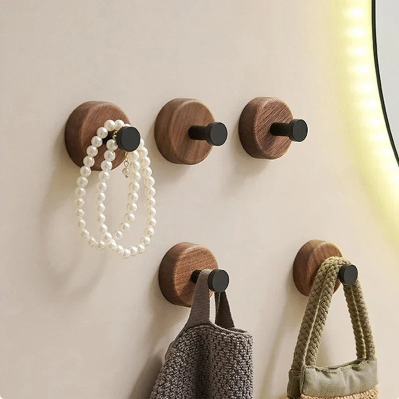 Self-adhesive Wood Hanging Hanger detail view